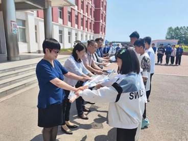 春风化雨润童心 携手育人结硕果——澳门永利向农村中小学捐赠体育器械